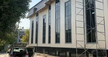 Tijorat 1 040 m² _just_in Toshkent, Oʻzbekiston
