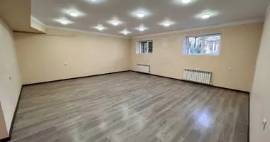 Коммерческое помещение 200 м² в Ташкент, Узбекистан