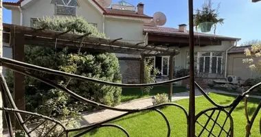 Сдаётся Евро-дом | 300м2 - 4 ком |  п-во России в Ташкент, Узбекистан