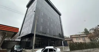 Коммерческое помещение 2 200 м² в Ташкент, Узбекистан