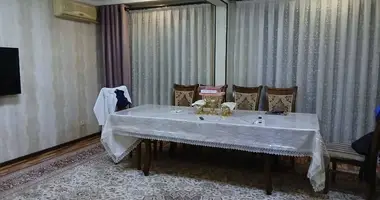 Квартира 4 комнаты в Ташкент, Узбекистан