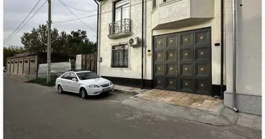 Дом 6 комнат в Ташкент, Узбекистан