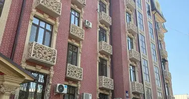 Квартира 5 комнат в Ташкент, Узбекистан