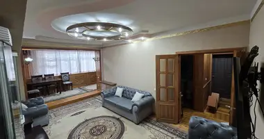 Сдаётся с 2 дворами квартира на Ц-6 в Ташкент, Узбекистан