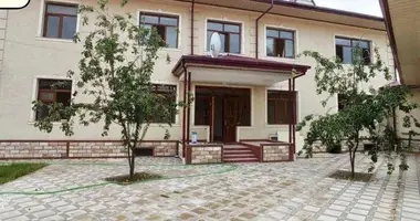 Дом 8 комнат в Ташкент, Узбекистан