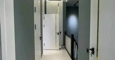 Дом 6 комнат в Ташкент, Узбекистан