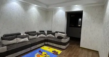 Квартира 4 комнаты в Ташкент, Узбекистан