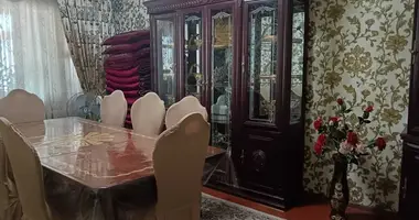 Квартира 4 комнаты в Ташкент, Узбекистан
