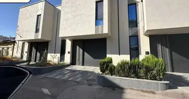 Дом 7 комнат в Ташкент, Узбекистан