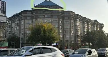 Квартира 5 комнат в Ташкент, Узбекистан