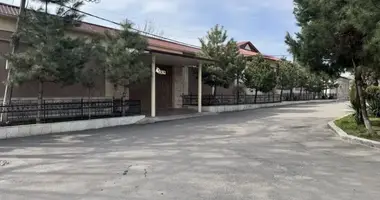 Дом 8 комнат в Ташкент, Узбекистан