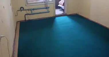 Chilonzor 7 kvartal da novostroykada 2 xonali uyning bitta xonasiga 4 ta qiz qoyiladi.  _just_in Toshkent, Oʻzbekiston