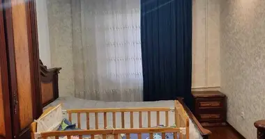 Квартира 3 комнаты в Ташкент, Узбекистан