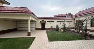 Дом в Ташкент, Узбекистан