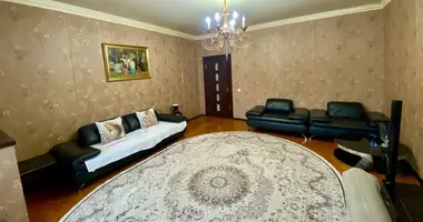 Квартира 3 комнаты в Ташкент, Узбекистан