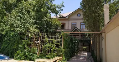 Дом 7 комнат в Ташкент, Узбекистан