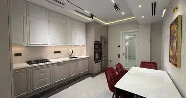 Квартира 4 комнаты в Ташкент, Узбекистан