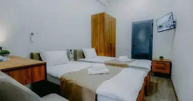 Коммерческое помещение 1 000 м² в Ташкент, Узбекистан