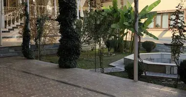 Дом 8 комнат в Ташкент, Узбекистан