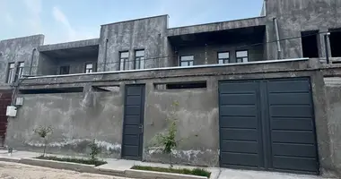 Дом 5 комнат в Ташкент, Узбекистан