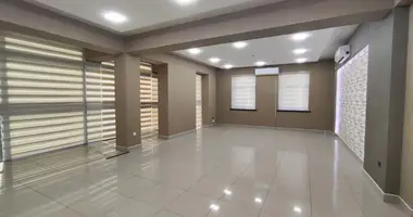 Коммерческое помещение 550 м² в Ташкент, Узбекистан