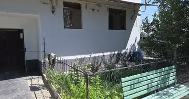 Квартира 2 комнаты в Нукус, Узбекистан