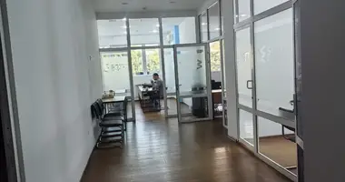 Ойбек метро 140 кв.м. офис аренда в БЦ в Ташкент, Узбекистан