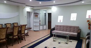 Квартира 2 комнаты в Ташкент, Узбекистан