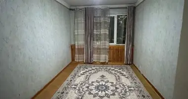 Квартира 3 комнаты в Ташкент, Узбекистан