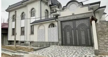 Дом 10 комнат в Ташкент, Узбекистан