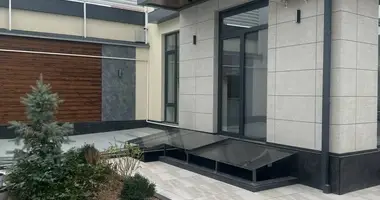 Дом 6 комнат в Ташкент, Узбекистан