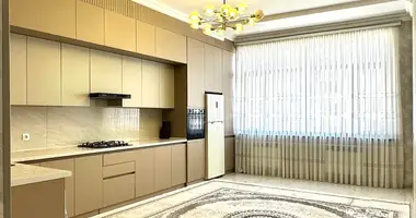 Квартира 3 комнаты в Ташкент, Узбекистан