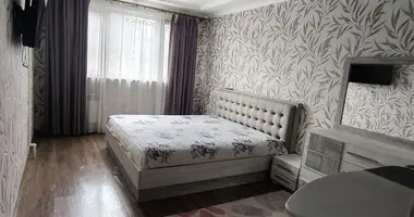 Квартира 3 комнаты в Ташкент, Узбекистан