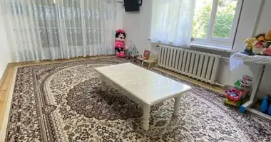 Квартира 3 комнаты в Ташкент, Узбекистан