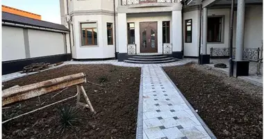Дом 7 комнат в Ташкент, Узбекистан
