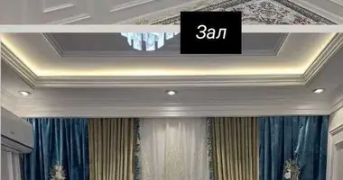 Квартира 4 комнаты в Ташкент, Узбекистан