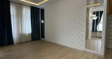 Квартира 4 комнаты в Ташкент, Узбекистан