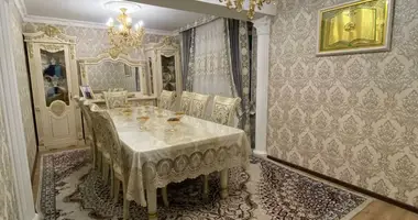 Квартира 4 комнаты в Ташкент, Узбекистан