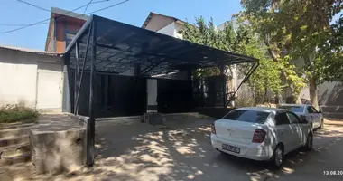 Дом 4 комнаты в Ташкент, Узбекистан