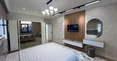 Квартира 4 комнаты в Ташкент, Узбекистан