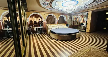 Квартира 4 комнаты в Ташкент, Узбекистан