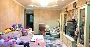 Квартира 4 комнаты в Ташкент, Узбекистан