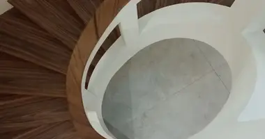 Многоуровневые квартиры 5 комнат в Ташкент, Узбекистан