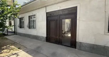 Дом 5 комнат в Ташкент, Узбекистан