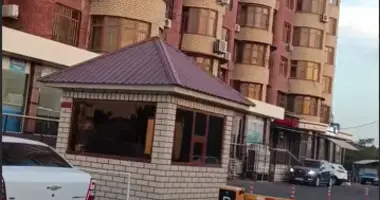 Шараф Рашидов на против Ц-5 в Ташкент, Узбекистан