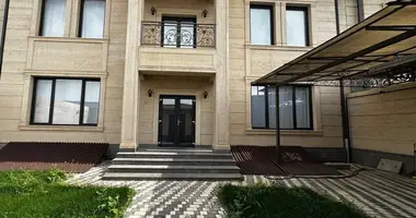 Дом 8 комнат в Ташкент, Узбекистан