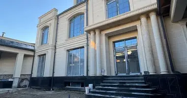 Дом 6 комнат в Ташкент, Узбекистан