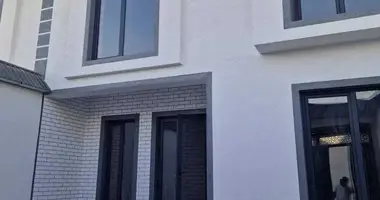 Дом 7 комнат в Ташкент, Узбекистан