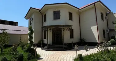 Дом 6 комнат в Ташкент, Узбекистан