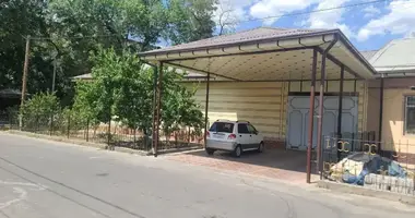 Дом 9 комнат в Ташкент, Узбекистан